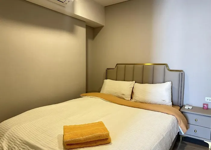 Cozy Urban Retreat Steps From Mrta Station 公寓 曼谷