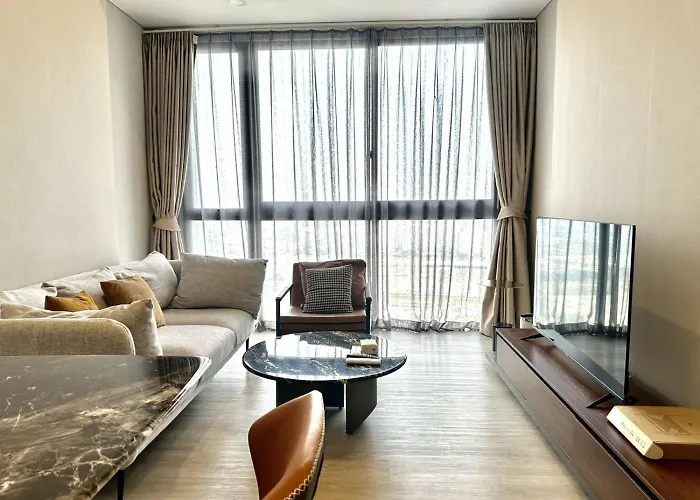 Cozy Urban Retreat Steps From Mrta Station 公寓 *