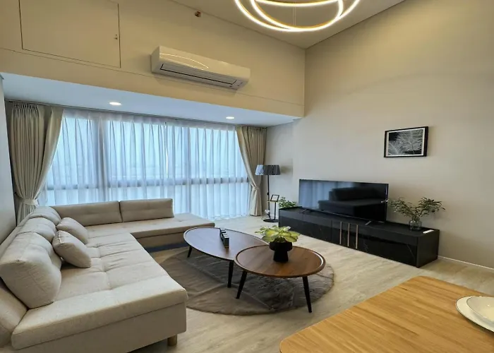 Cozy Urban Retreat Steps From Mrta Station 公寓 *