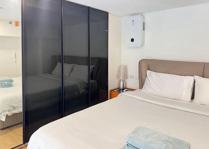 Cozy Urban Retreat Steps From Mrta Station * 曼谷